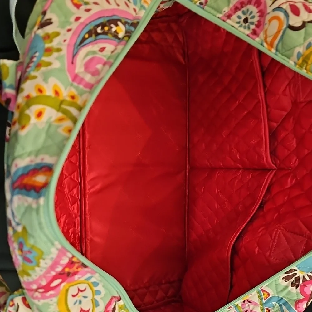 Vera Bradley Large Duffle Weekender Bag Green, Pink Paisley Tutti Frutti Quilted - Picture 8 of 10